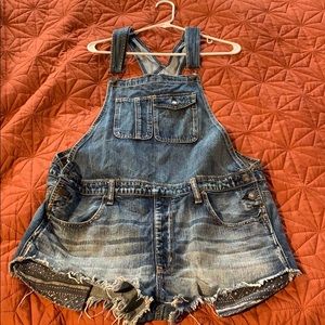 American eagle short overalls